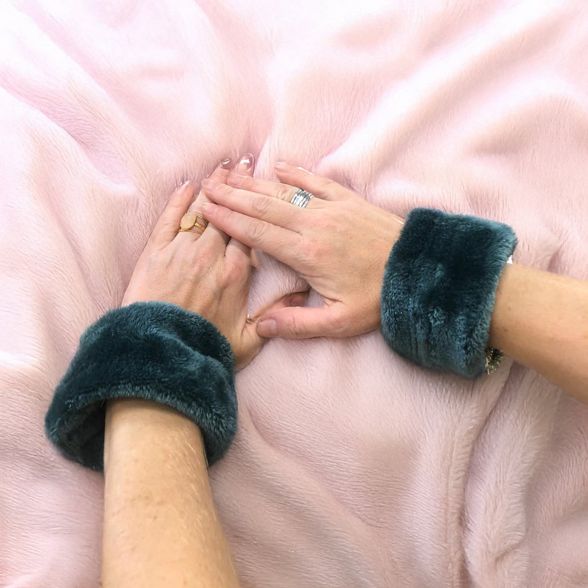 Zoom texture kit couture - Le Tuto Gratuit : Bandeau de Soin, Chouc