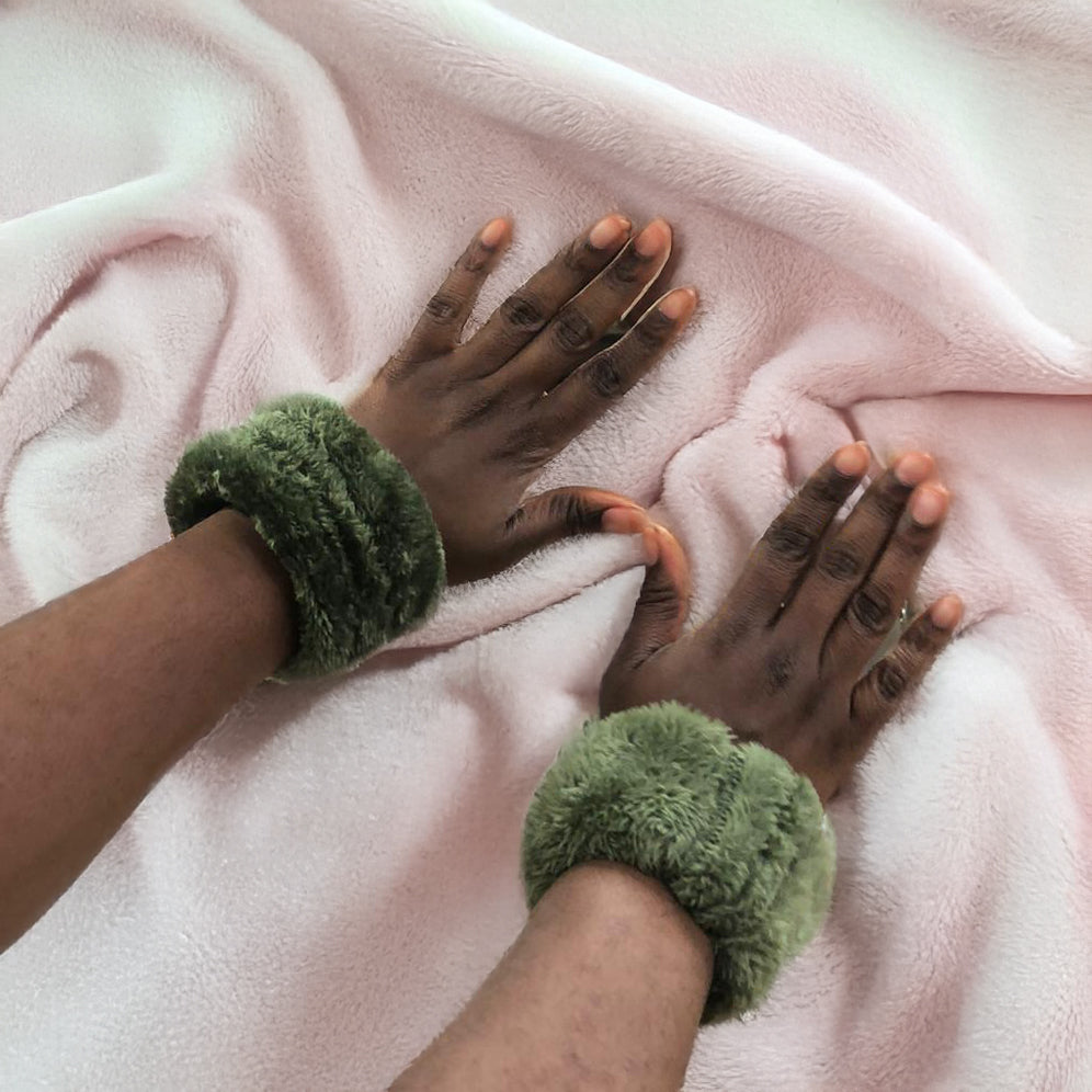 Vue rapprochée kit couture — Le Tuto Gratuit : Bandeau de Soin, Chouchou, Bracelet A