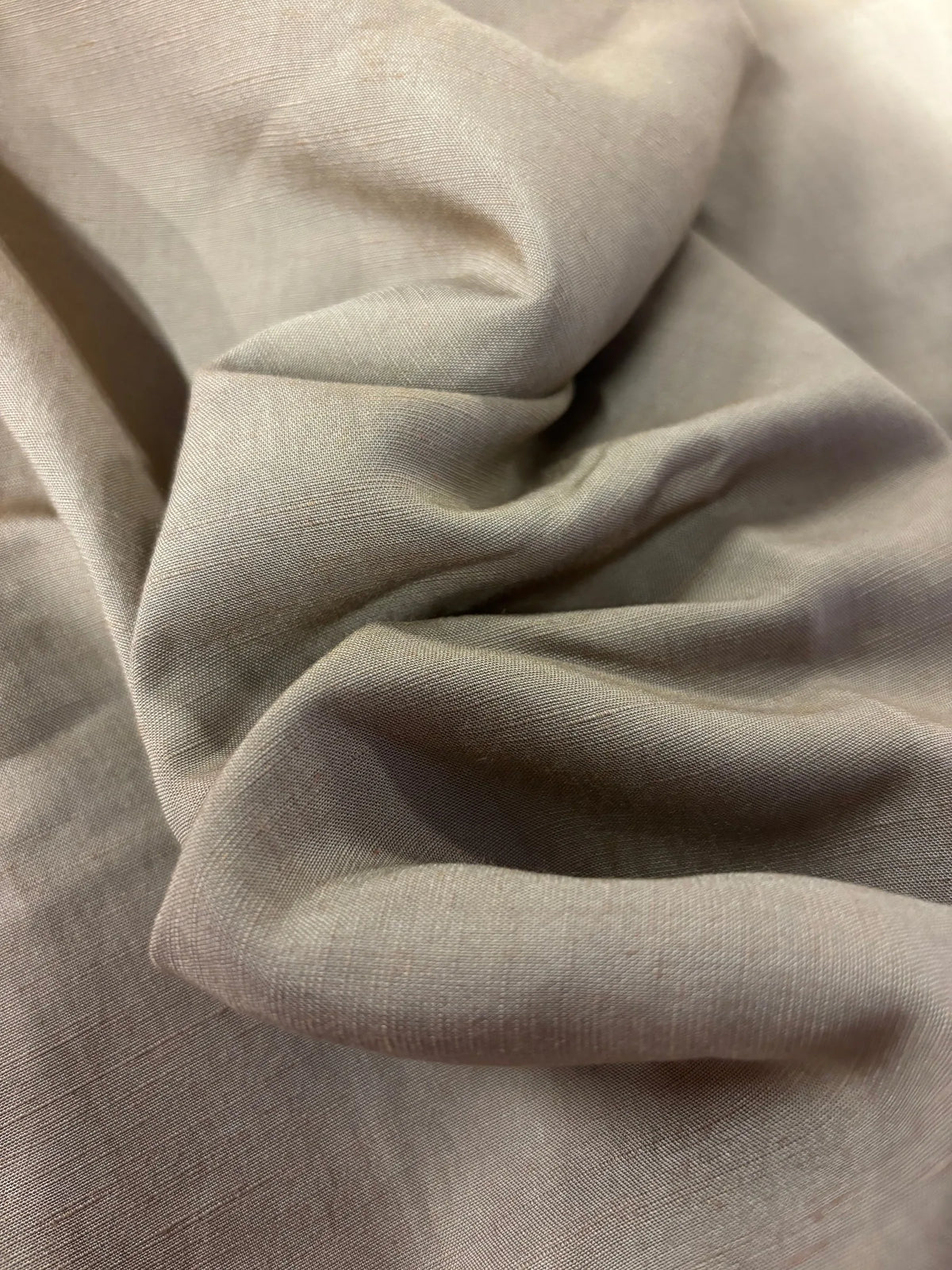 lin-taupe-10020