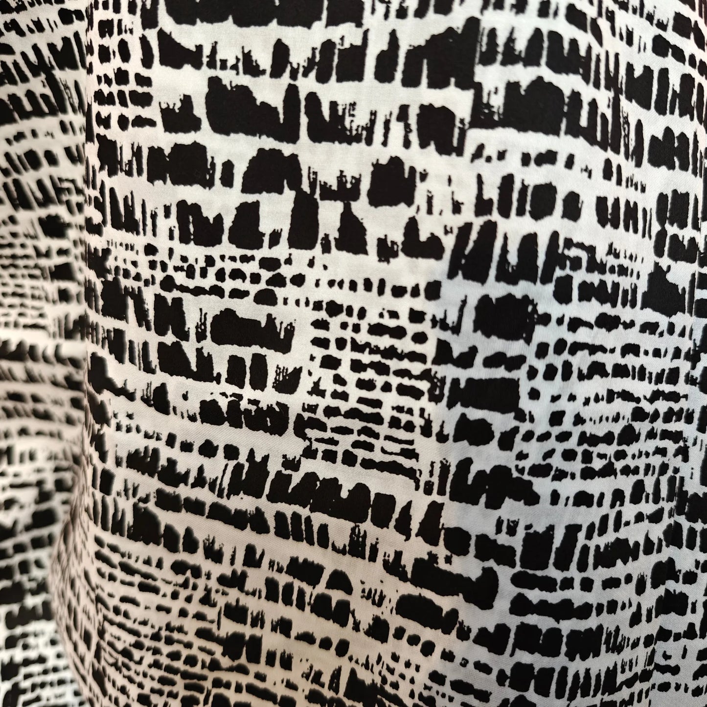 détail viscose noir blanc - coupon unique fluide viscose graphique n