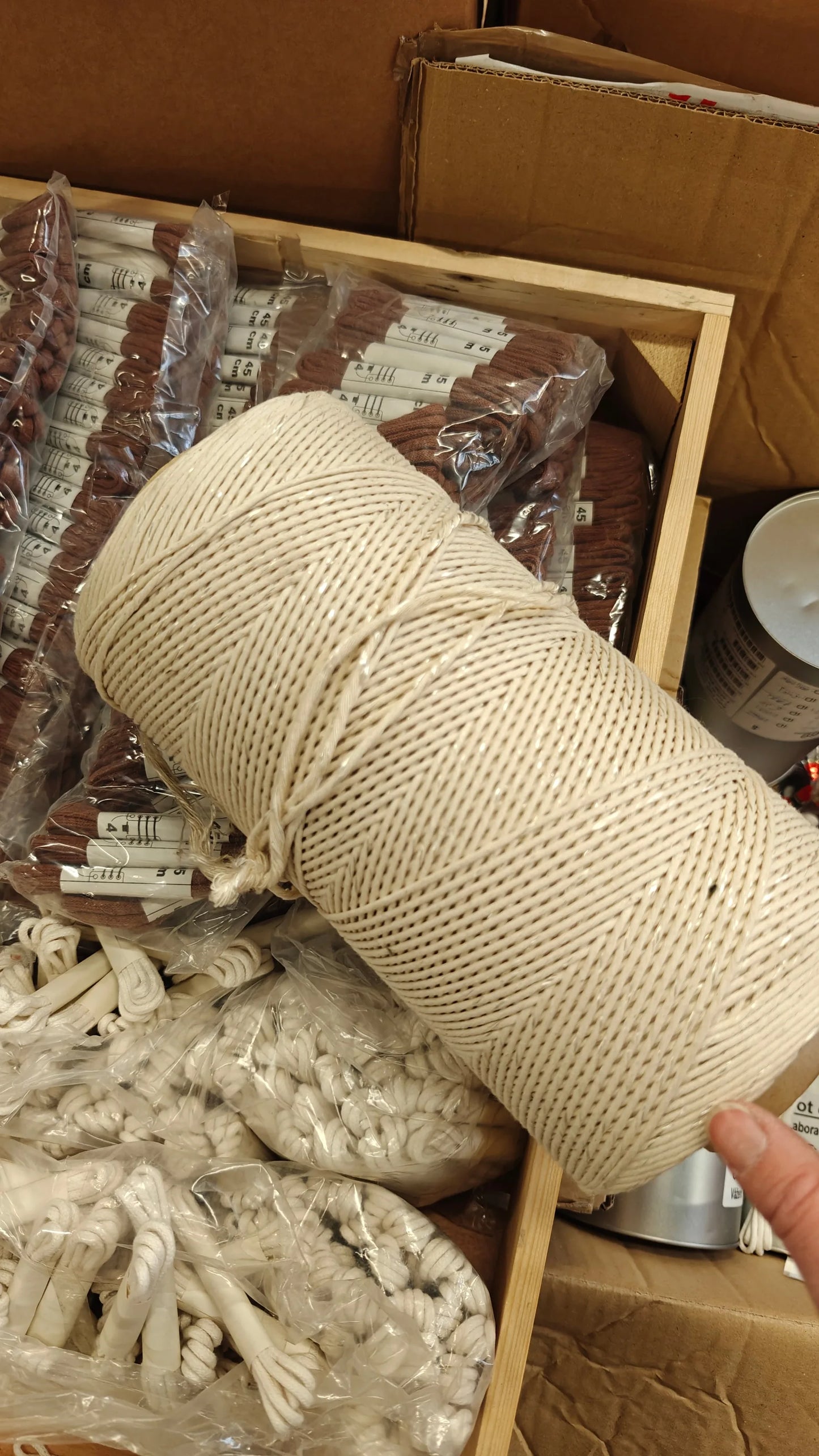 détail texture — cordelette argentée au mètre | autour du tissu strasbourg