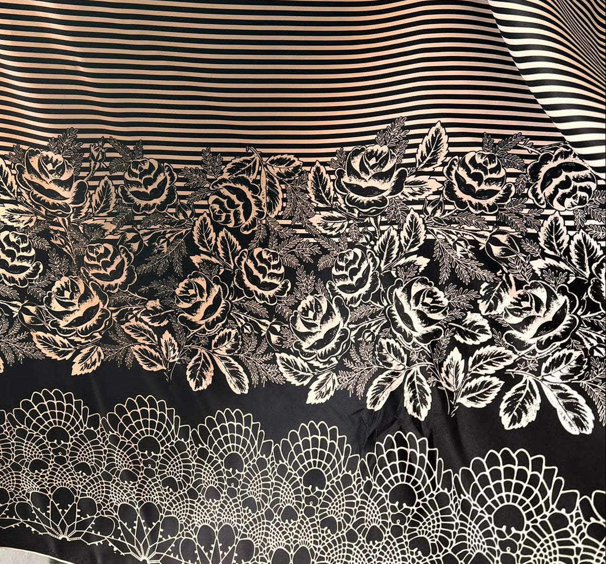 Satiné viscose coton fleuri noir et blanc au mètre × 140 cm