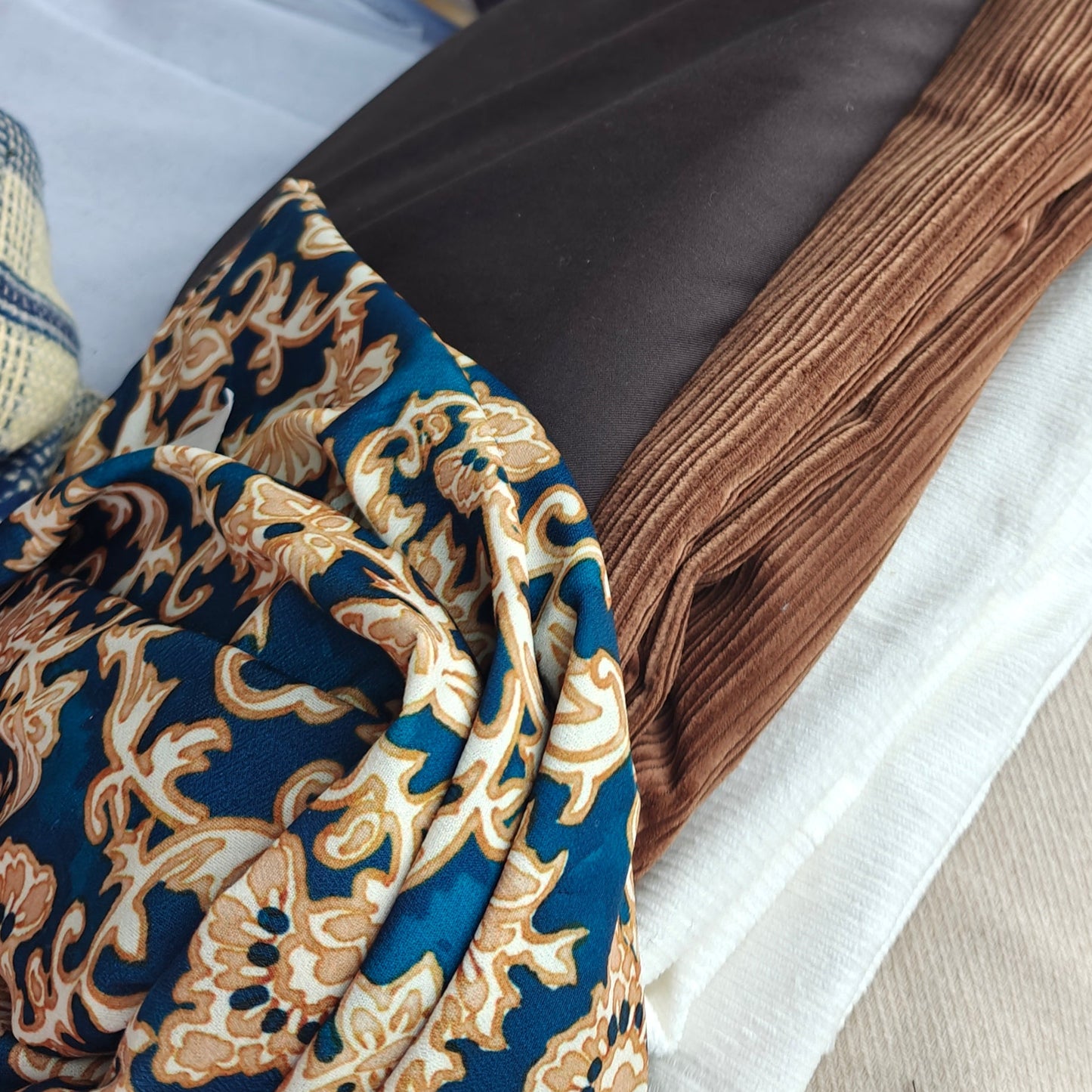 🎂 Mystery Box Anniversaire Strasbourg | Tissu Upcycling Surprise 45€