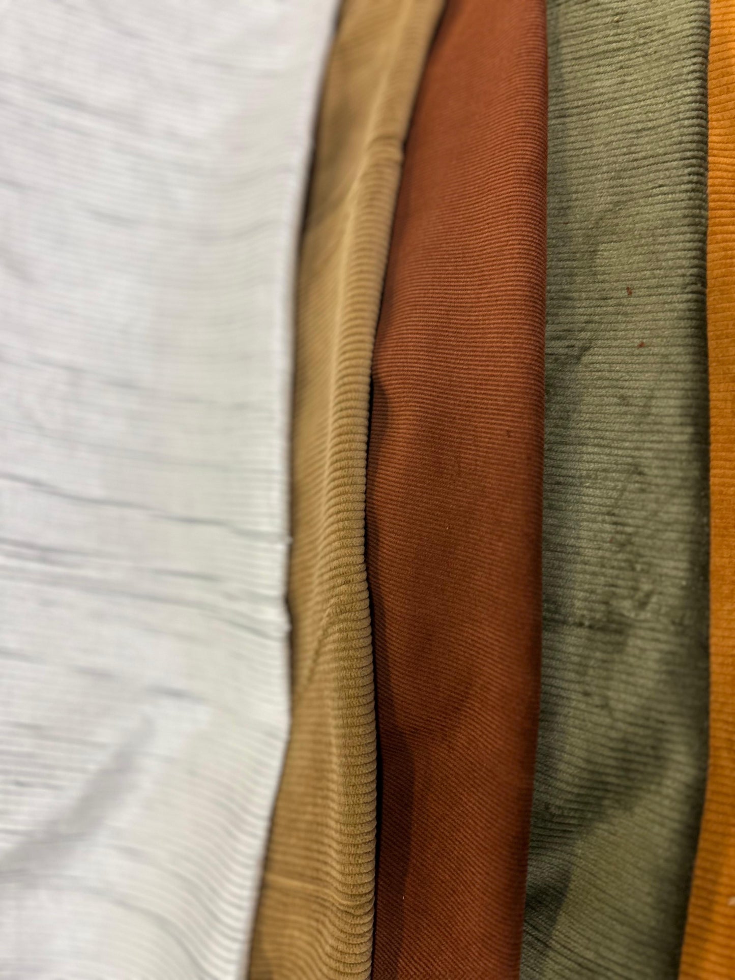 Velours Côtelé au mètre-Tissu-Autour du Tissu