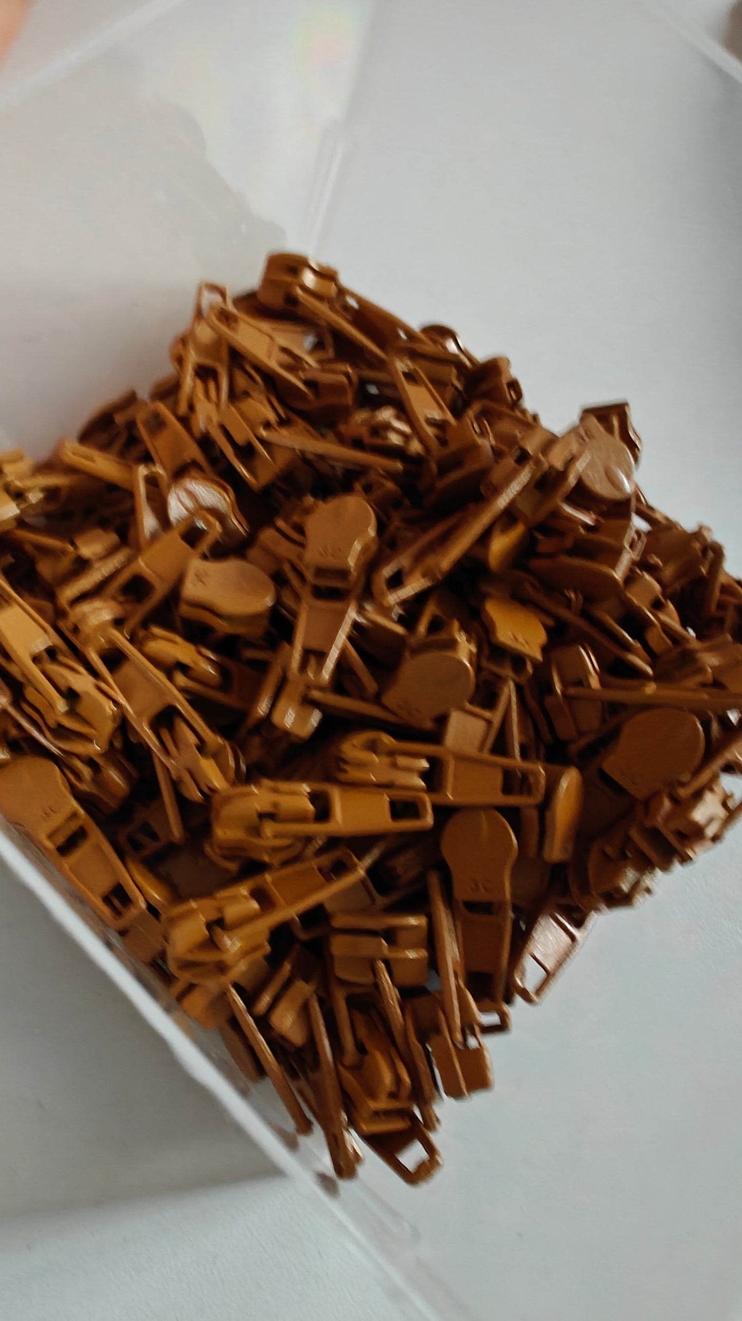 Curseur pour Fermetures Éclair au Mètre 4mm - Zip Bobine