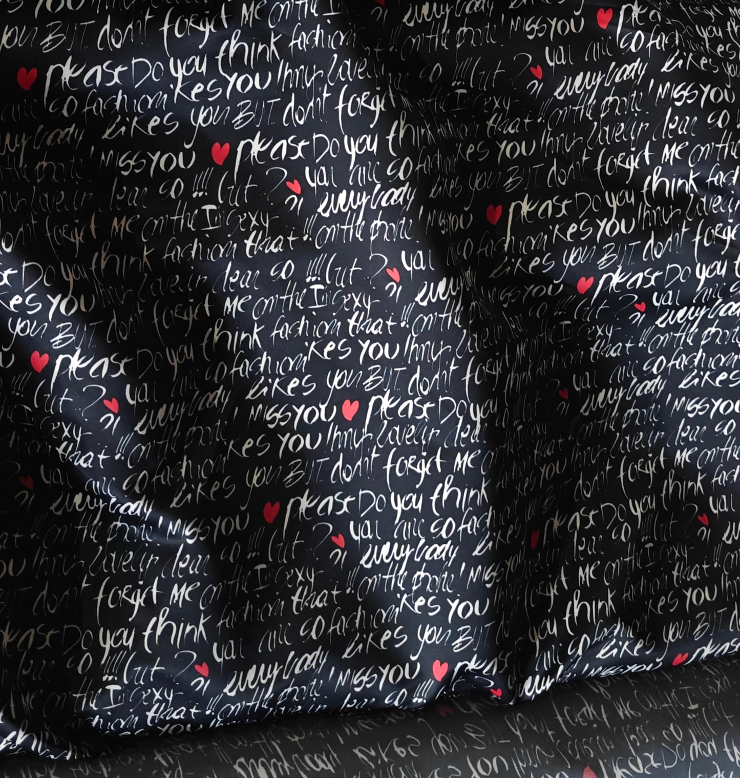 Tissu Messages Amour Saint-Valentin -au mètre x 150cm - Polyester/Viscose - semi rigide