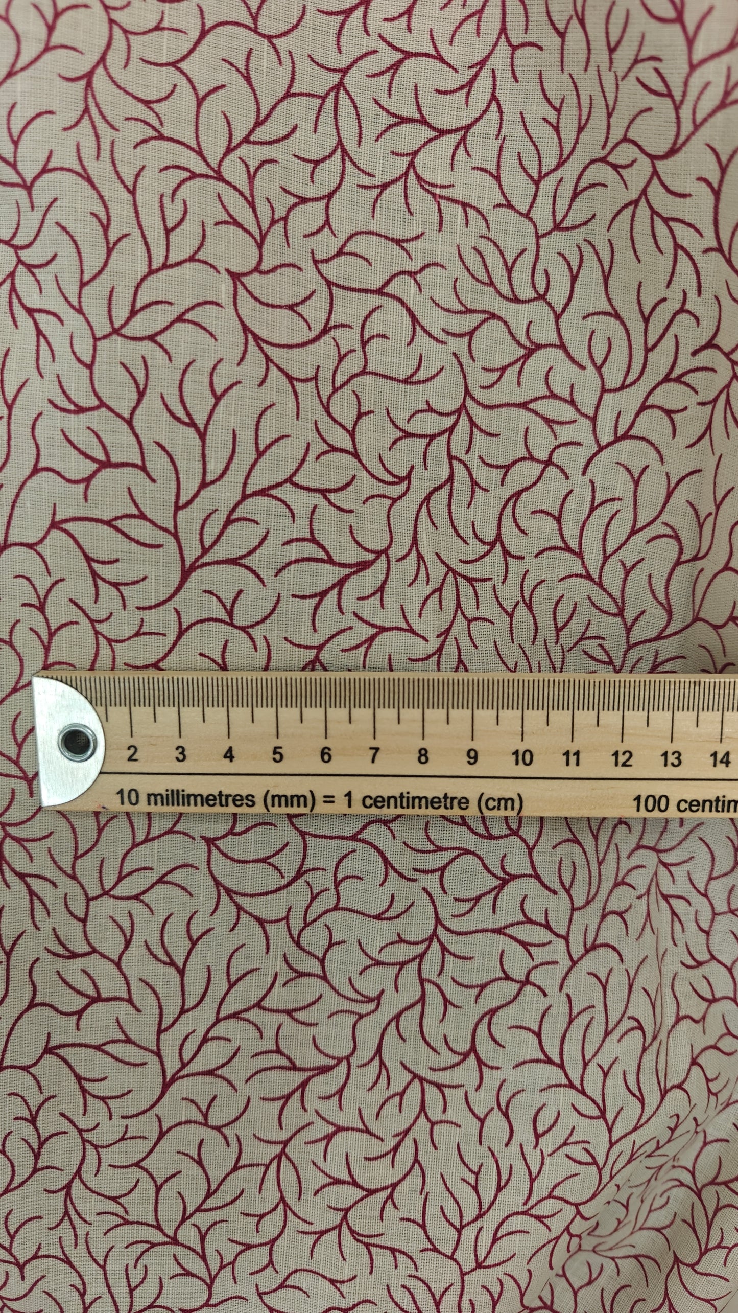 Coton Arabesques Bordeaux Ecru - 150 cm