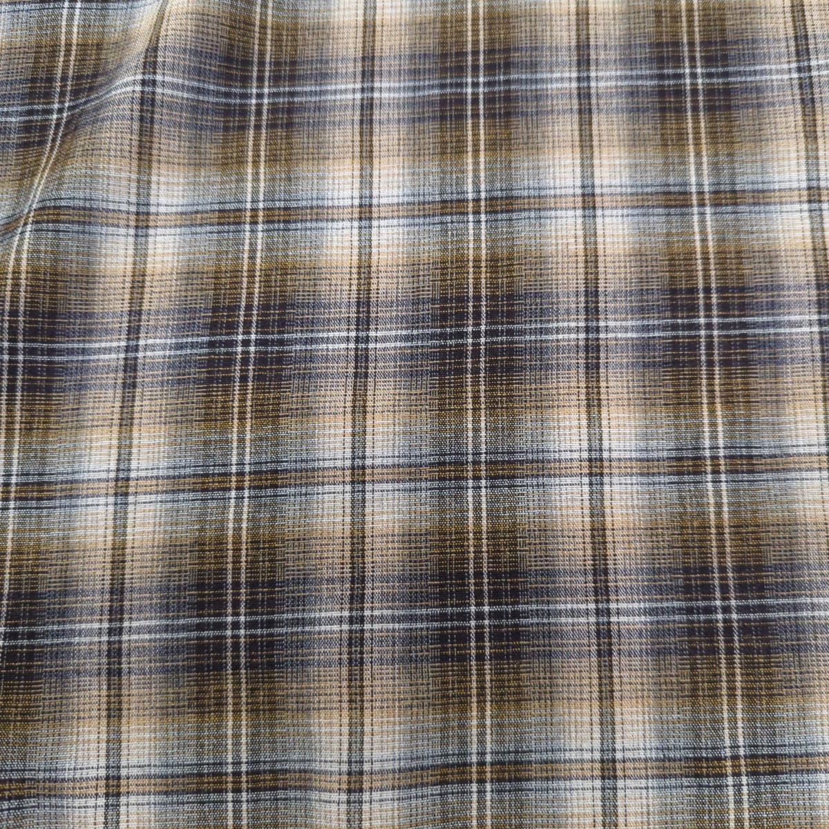 Lainage carreaux marine beige 290×156 cm – Circuit court Alsace