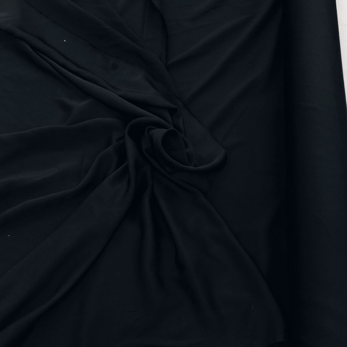 Satin Noir 300x150cm 187g/ml Italien