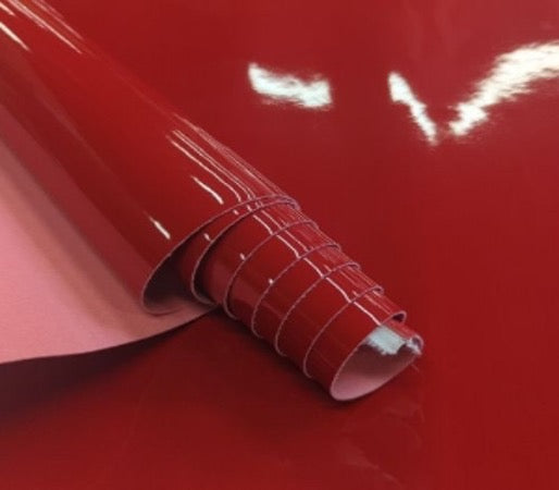 Simili vinyle rouge vif brillant 140x50cm pour sac