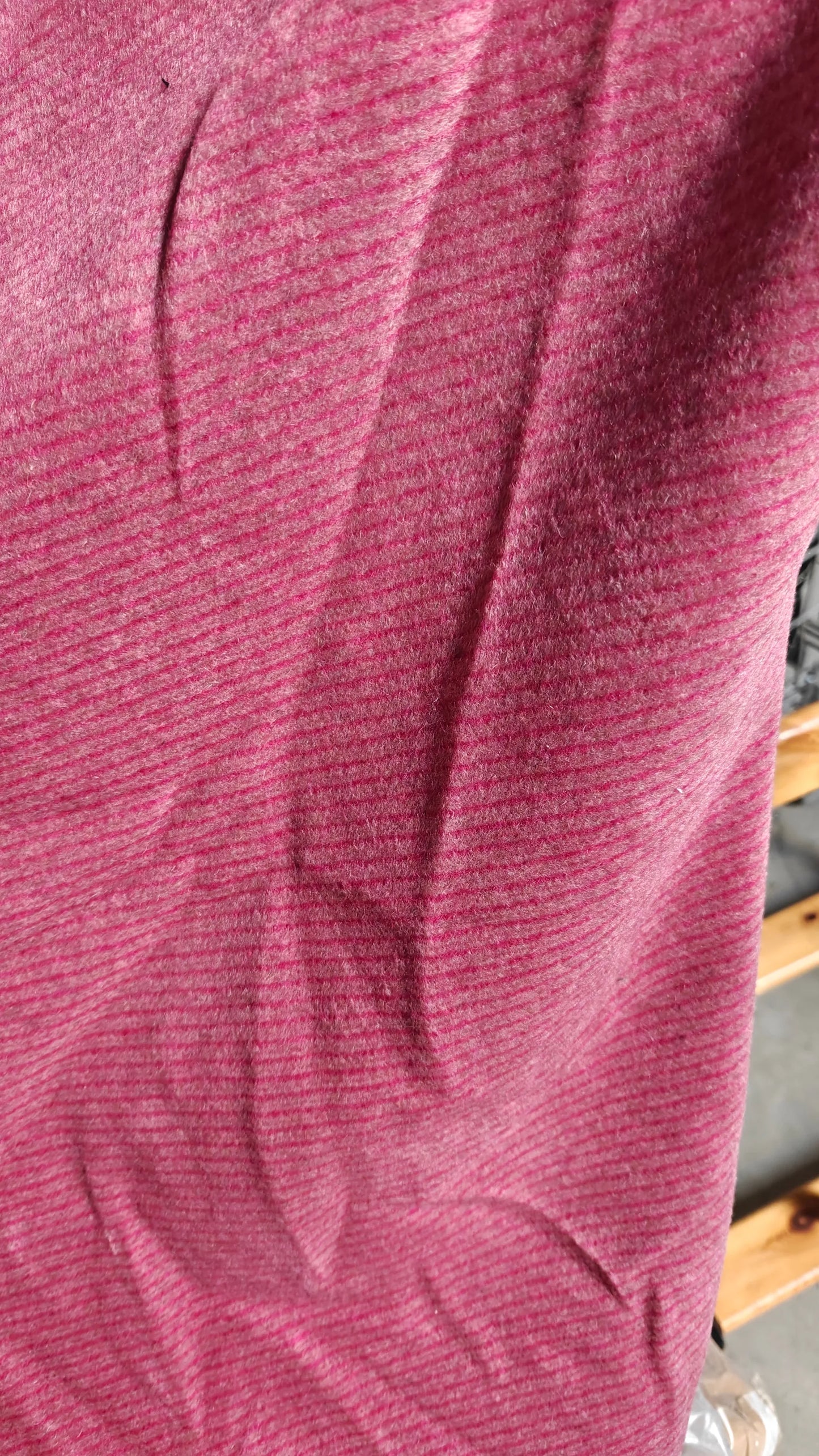 détail texture — lainage réversible au mètre | autour du tissu strasbourg