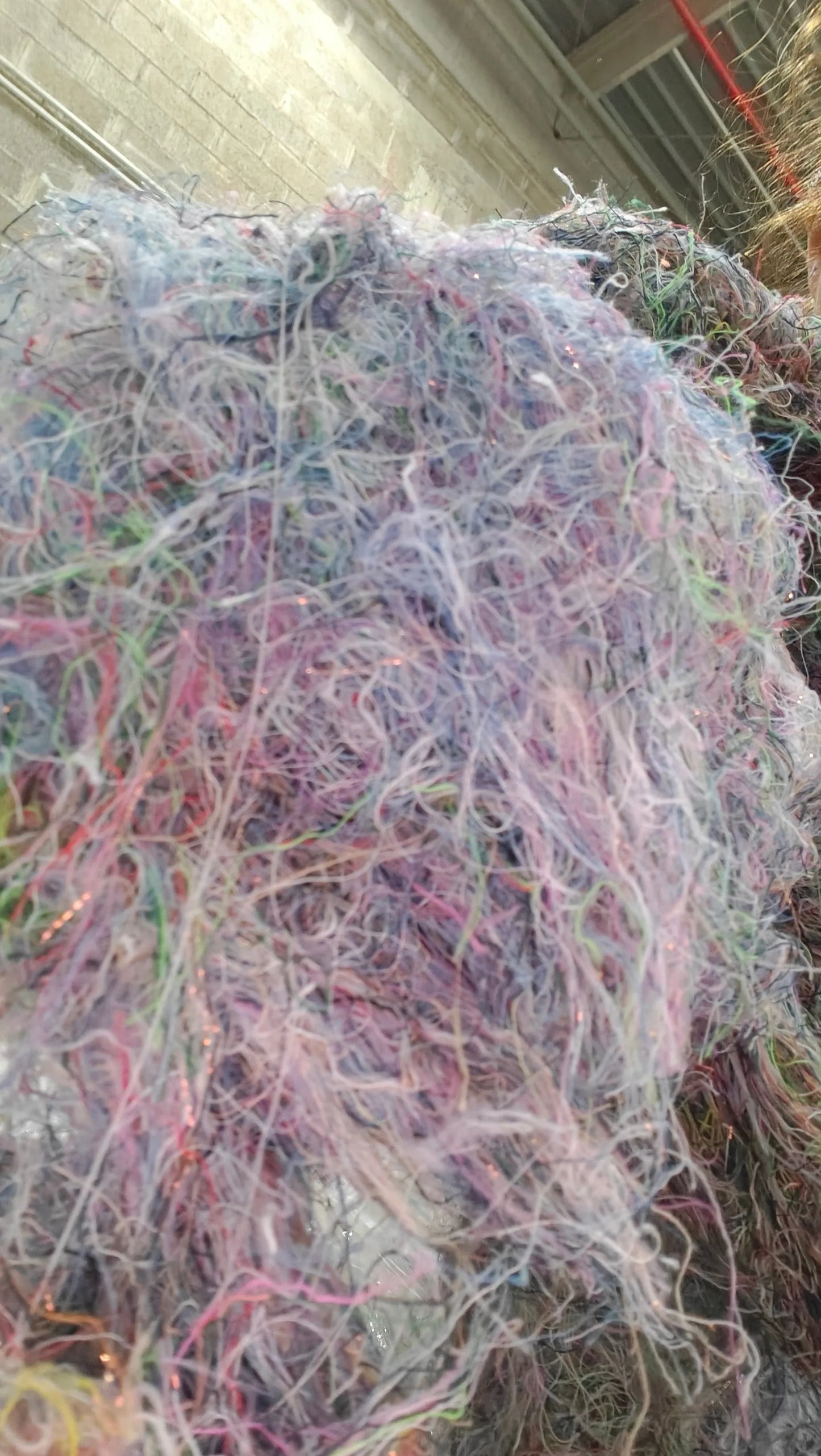 Détail — Bourre de fil des Vosges recyclée – Sachet 500 g o | Autour du Tissu Strasbourg