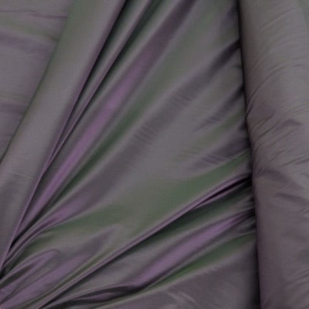 Doublure Imperméable violine satinée 150x150cm Stock limité — Tissu au mètre | Autour du Tissu Strasbourg Alsace