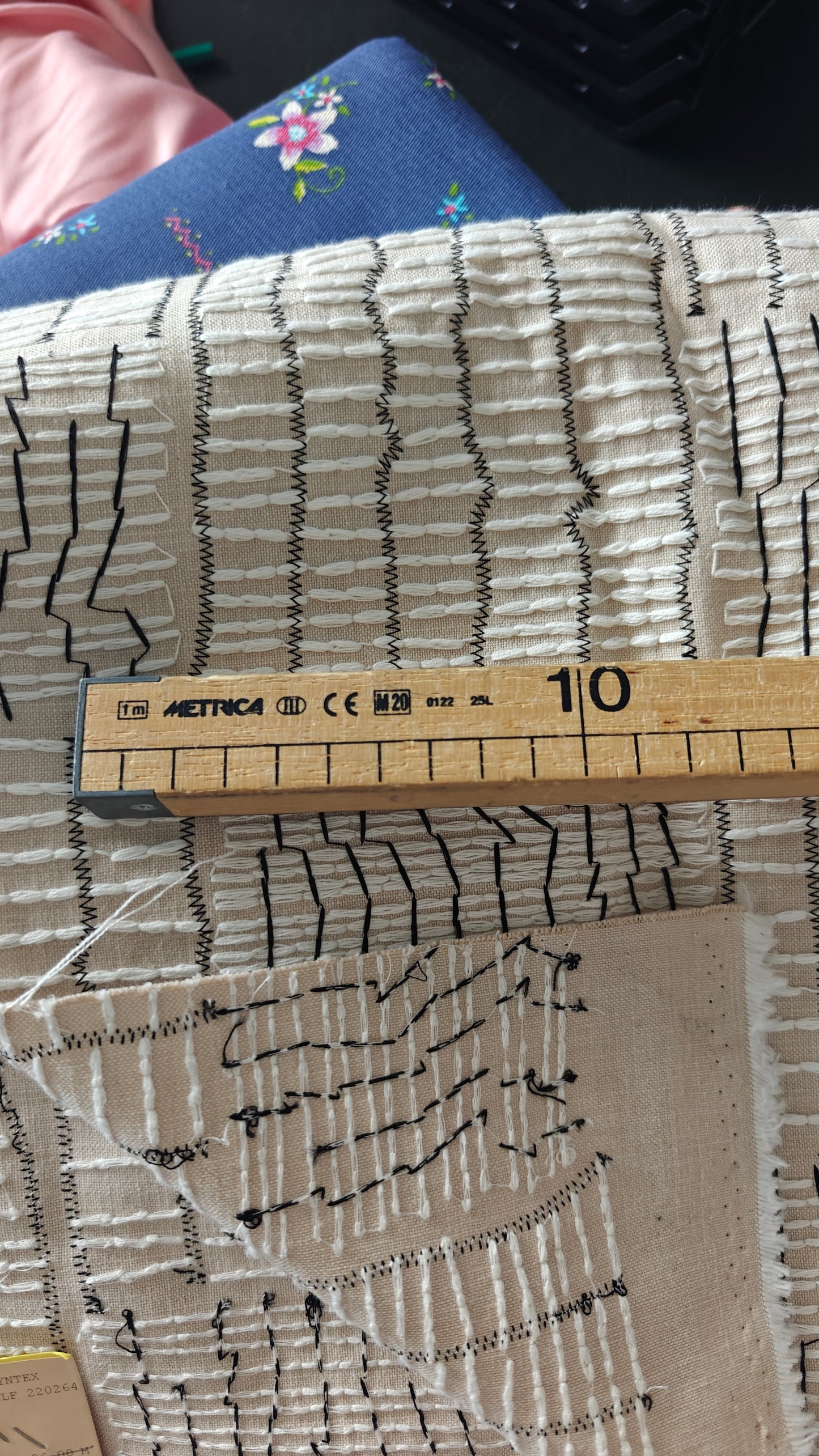 TOILE COTON TEXTURE BRODE 170x140 cm
