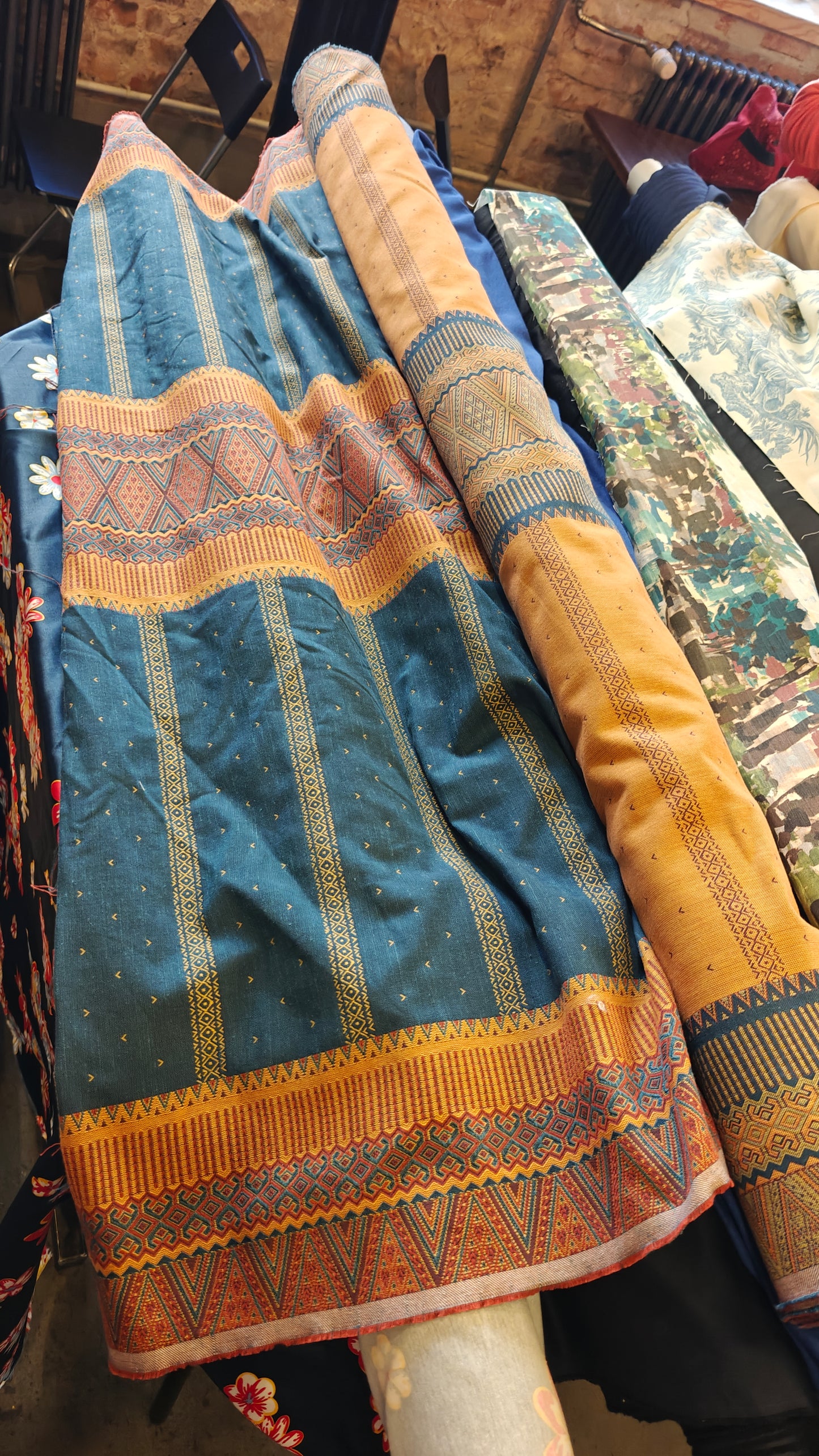 Jacquard Ethnique Bleu Petrole Ocre - 140cm