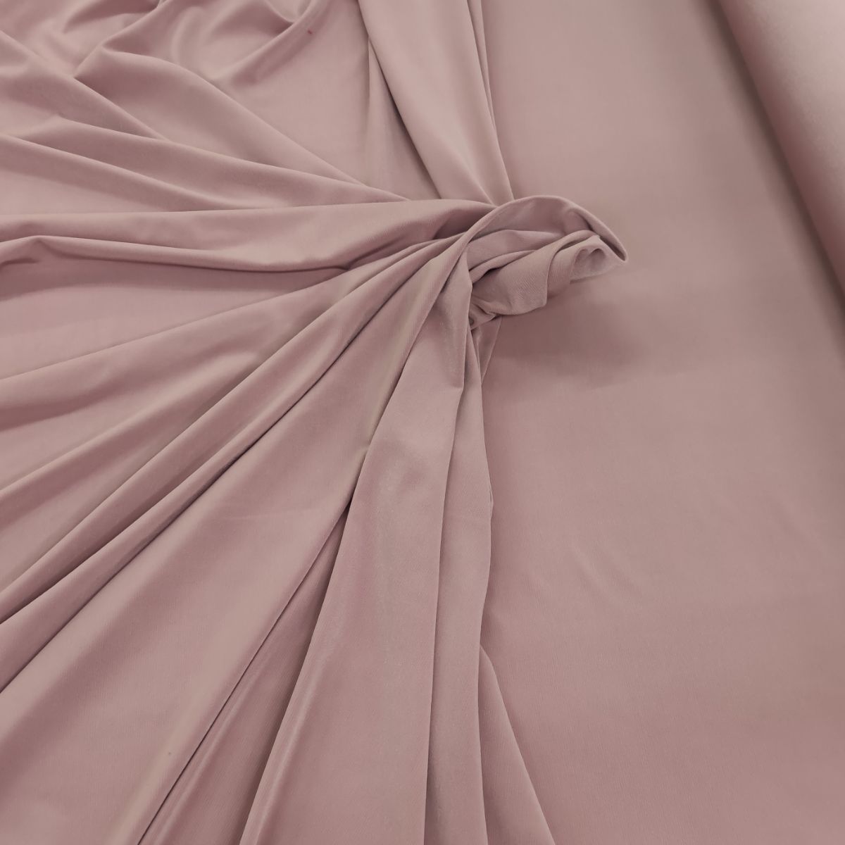 Jersey Vieux Rose Lumineux Léger 100x150cm — Tissu au mètre | Autour du Tissu Strasbourg Alsace