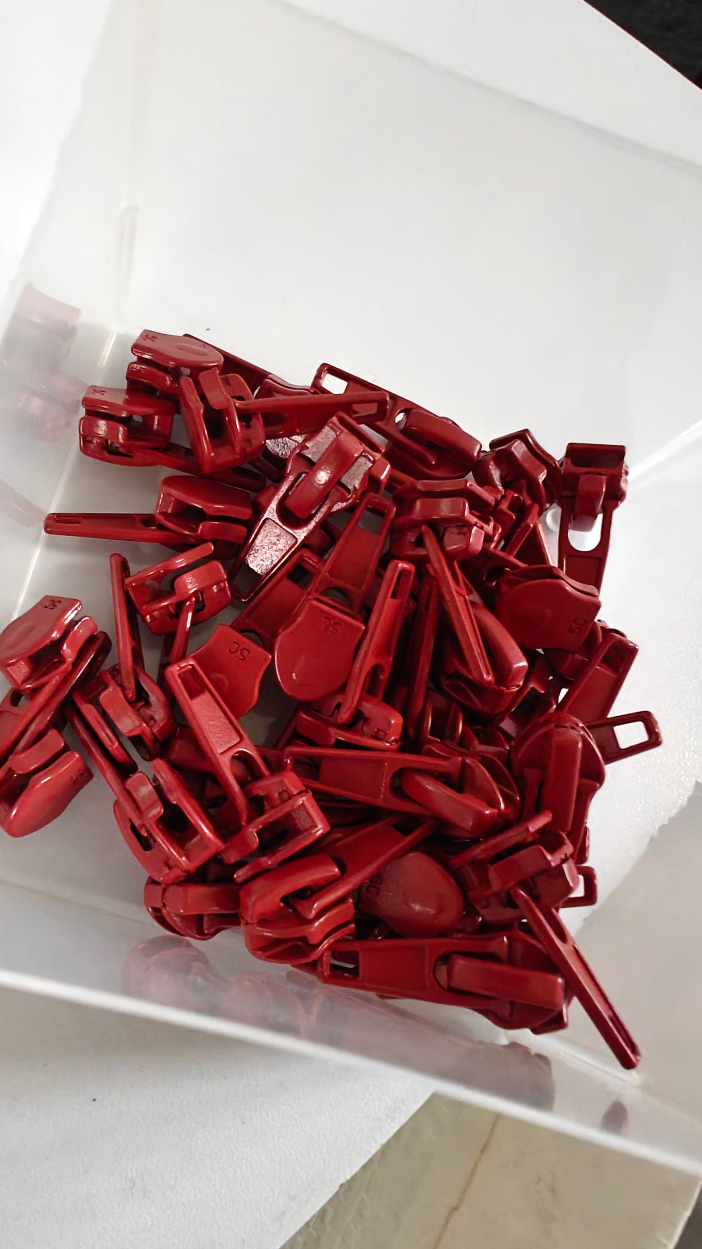 Curseur en métal 6mm assortis aux zips au mètre