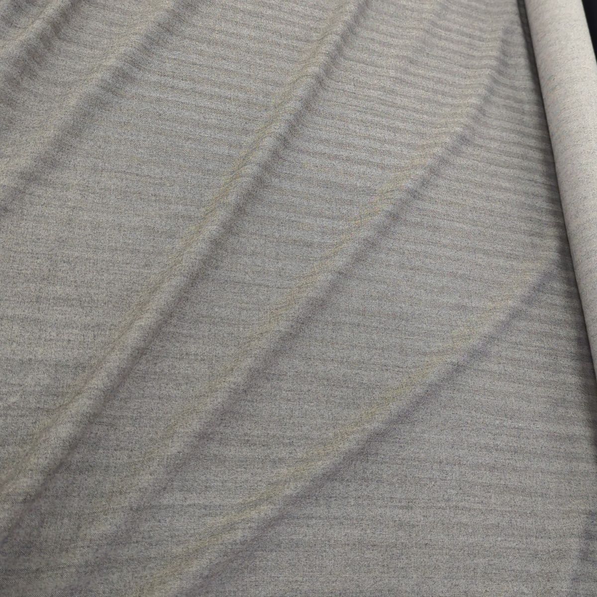 Détail texture — Tissu Laine Vierge Viscose Gris pour Tailleur – Co | Autour du Tissu Strasbourg