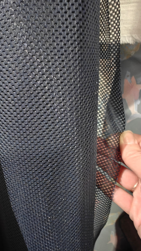 Tissu Mech filet au mètre bleu marine