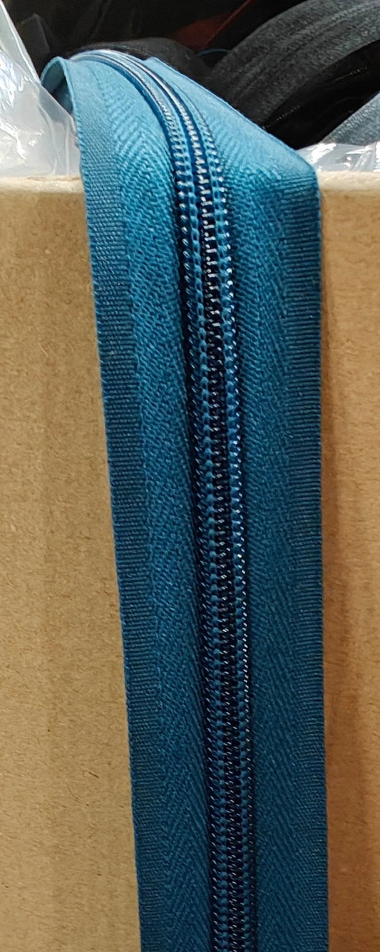 Détail texture — Fermetures Éclair au Mètre 6mm - Zip Bobine - Dest | Autour du Tissu Strasbourg