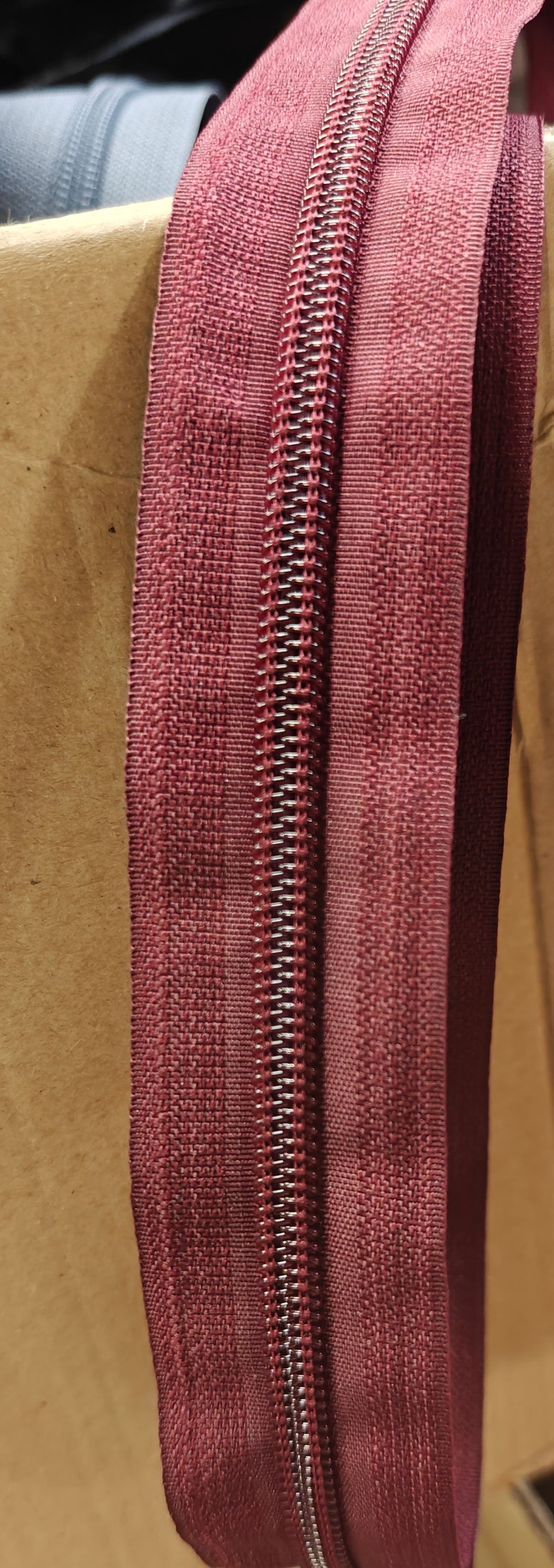 Fermetures Éclair au Mètre 6mm - Zip Bobine - Destockage Haut de Gamme - 1 Curseur/mètre inclus