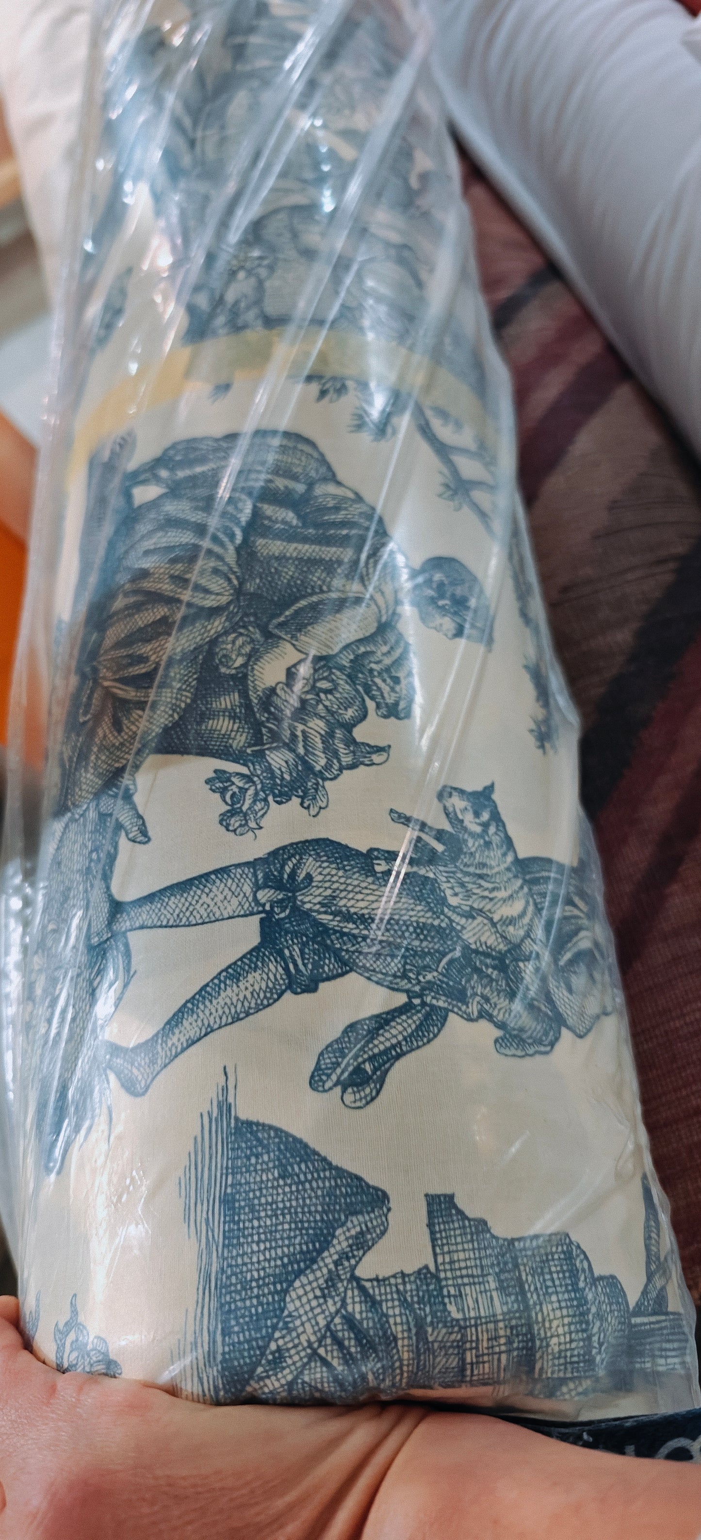 Toile de Jouy bleu écru au mètre
