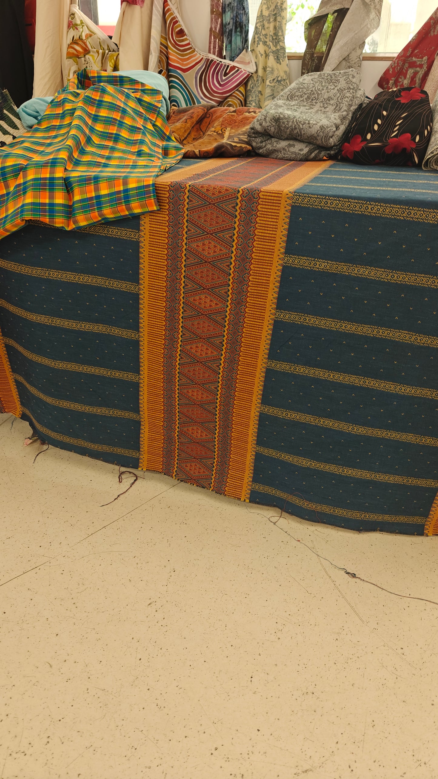 Jacquard Ethnique Bleu Petrole Ocre - 140cm