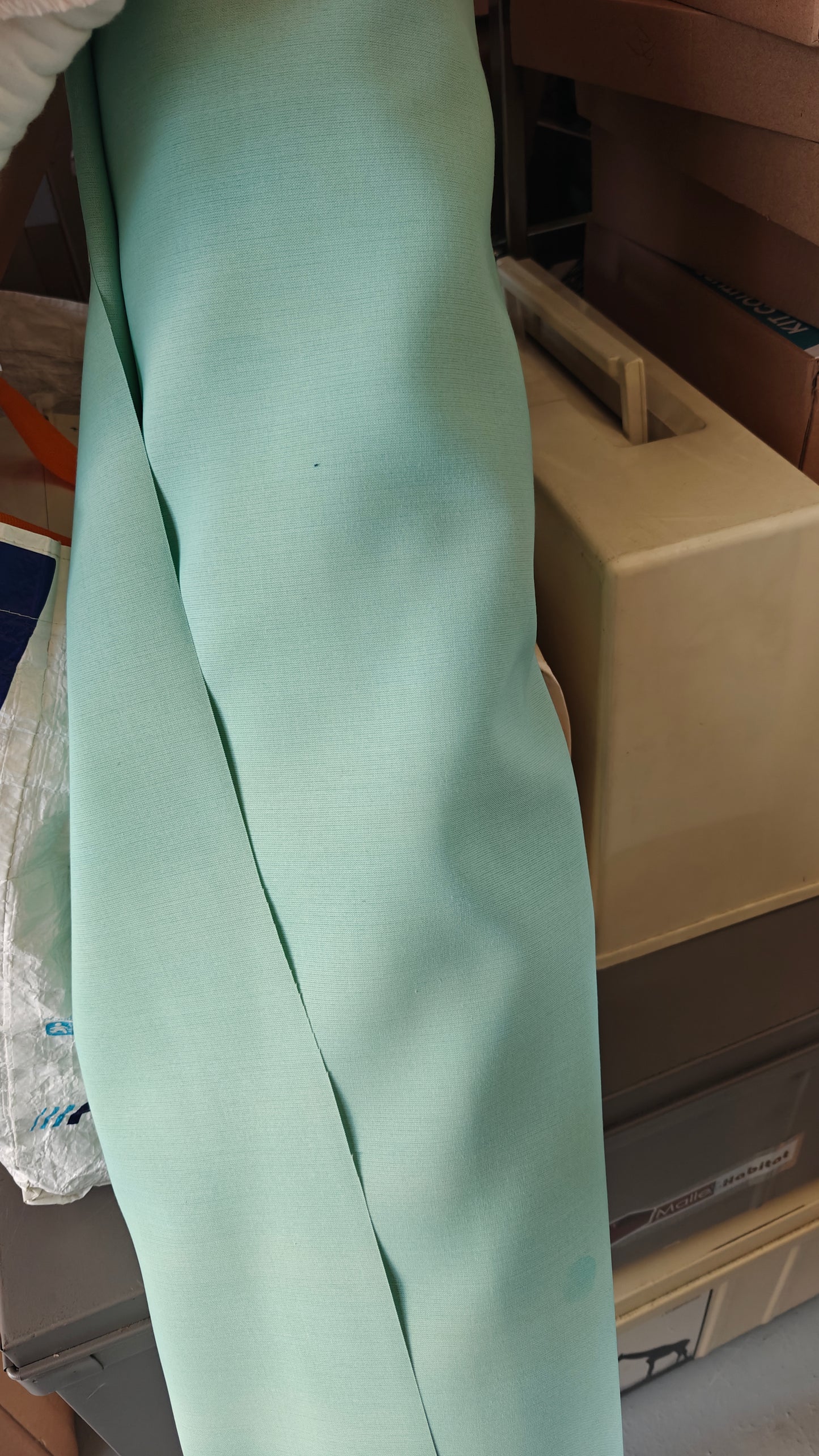 Tissu toile coton vert menthe | Autour du Tissu