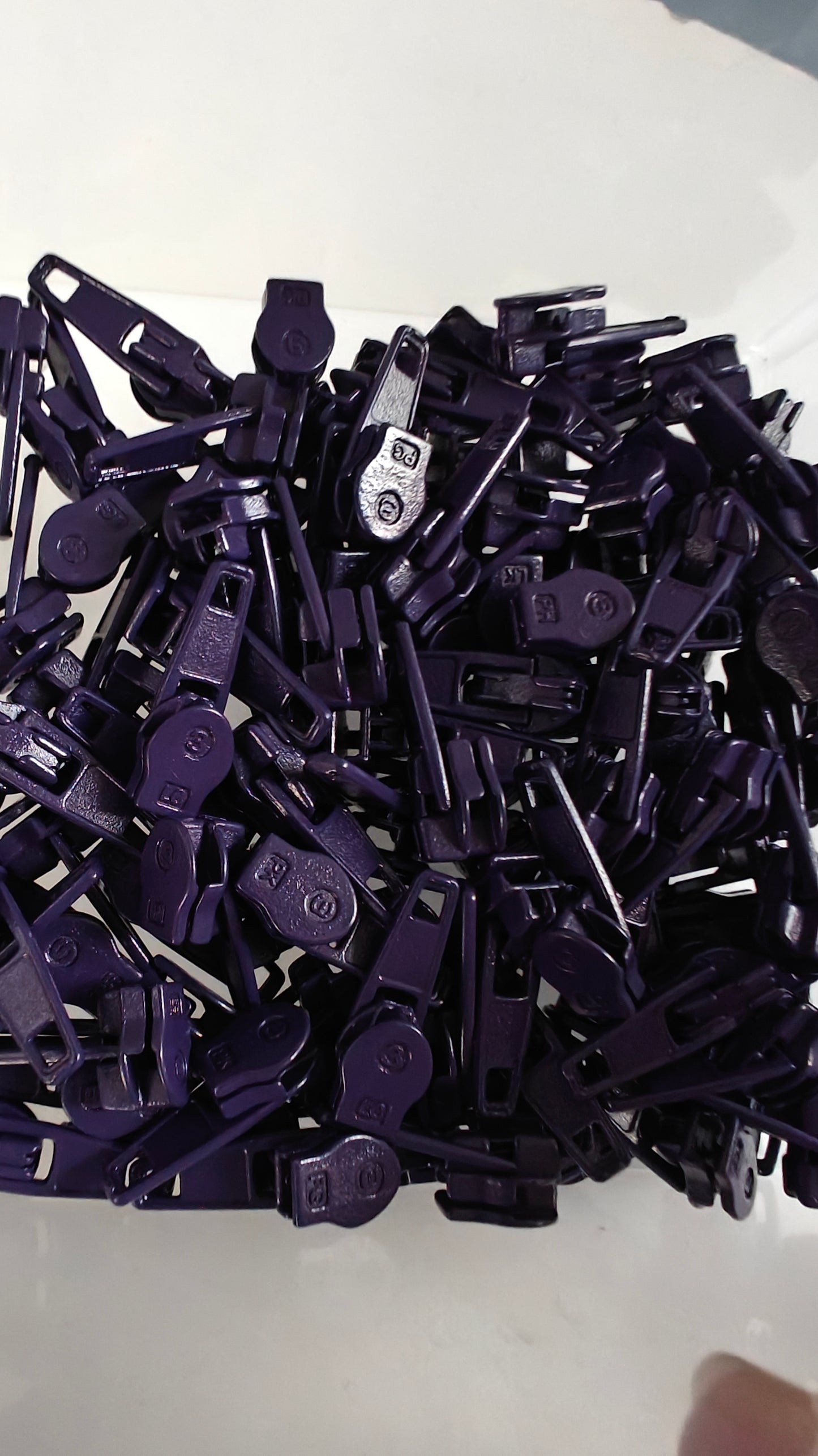 Curseur pour Fermetures Éclair au Mètre 4mm - Zip Bobine