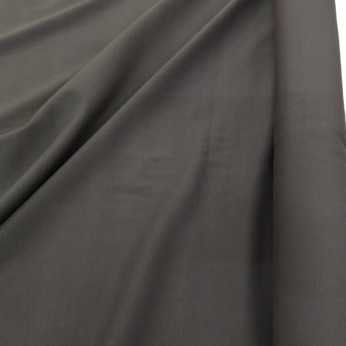 Jersey viscose stretch noir 450g – 2 coupons 129 cm – Italie