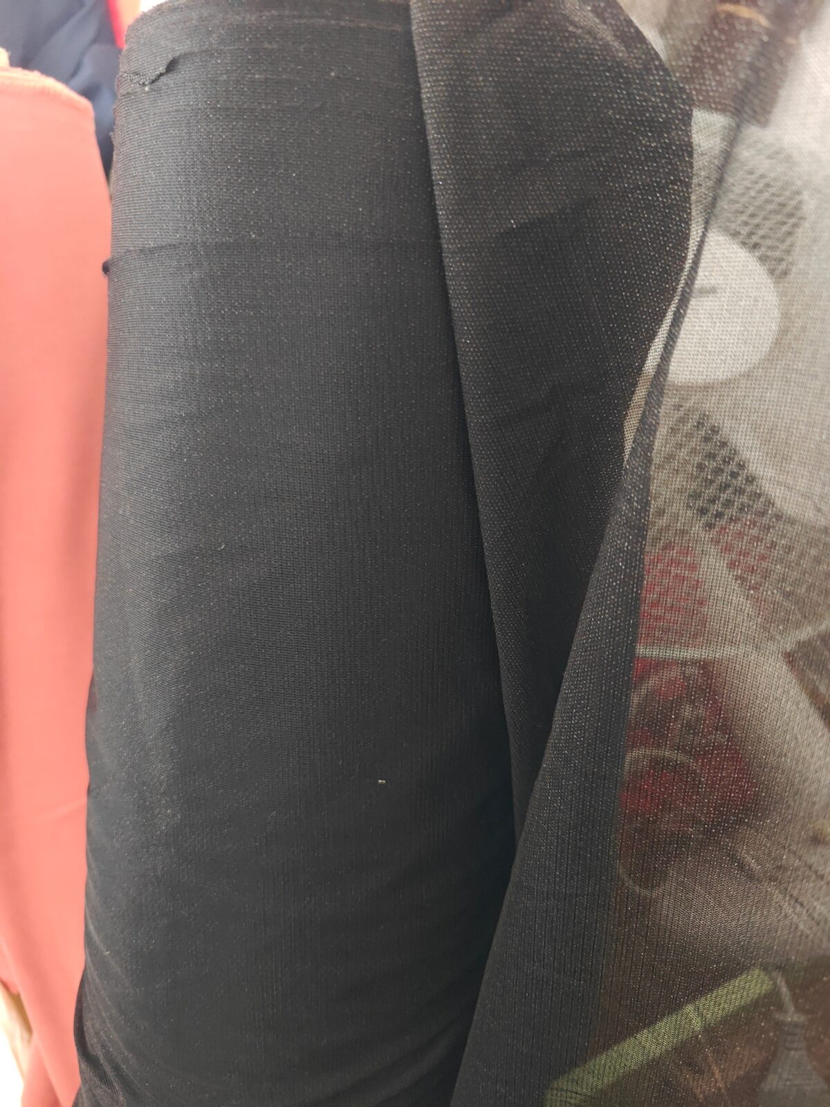 Thermocollant Noir Fin au metre - detail
